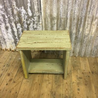 PAINTED SIDE TABLE/STOOL PAINTED SIDE TABLE/STOOL