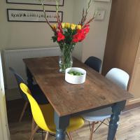 Turned Leg Table